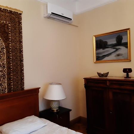Swan Apartment Budapest Luaran gambar