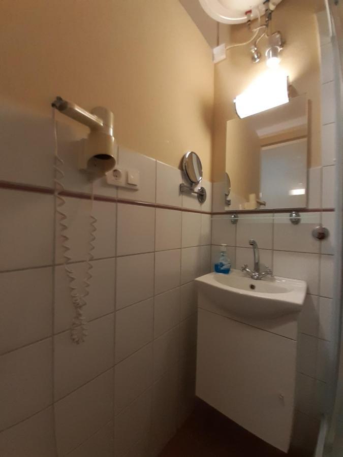 Swan Apartment Budapest Luaran gambar